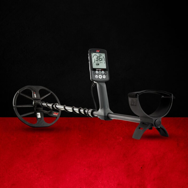 Minelab EQUINOX 800 metal detector